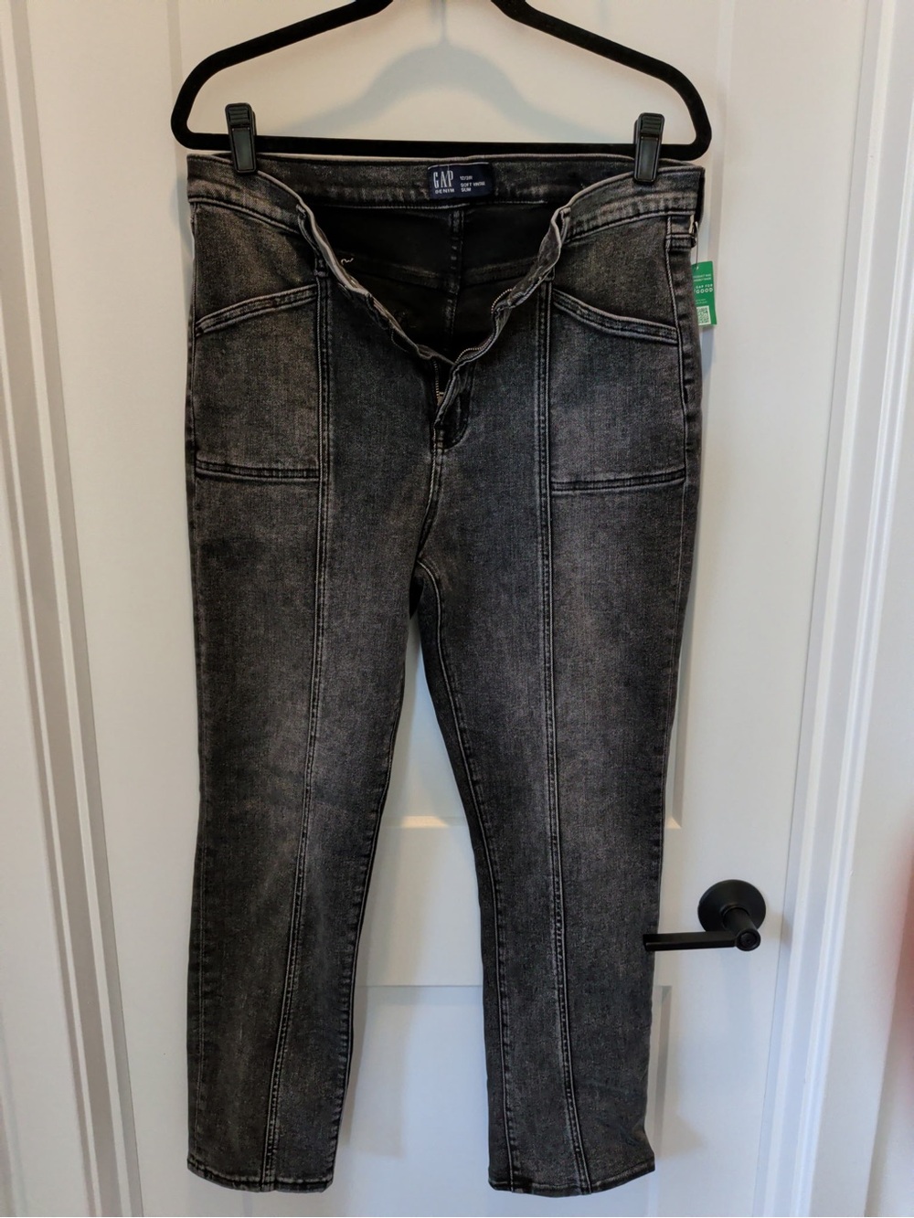 GAP Women’s Washed Charcoal Skinny Jeans